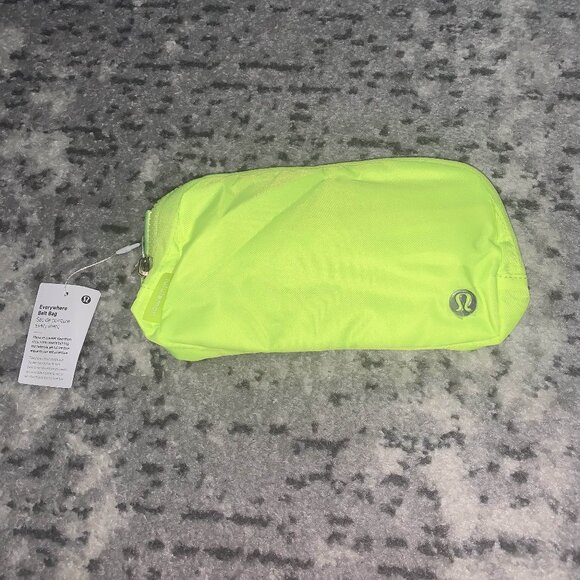 Lululemon Everywhere Bag 1L - Picture 1 of 3